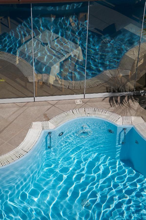 ליפארי Arciduca Grand Hotel מראה חיצוני תמונה