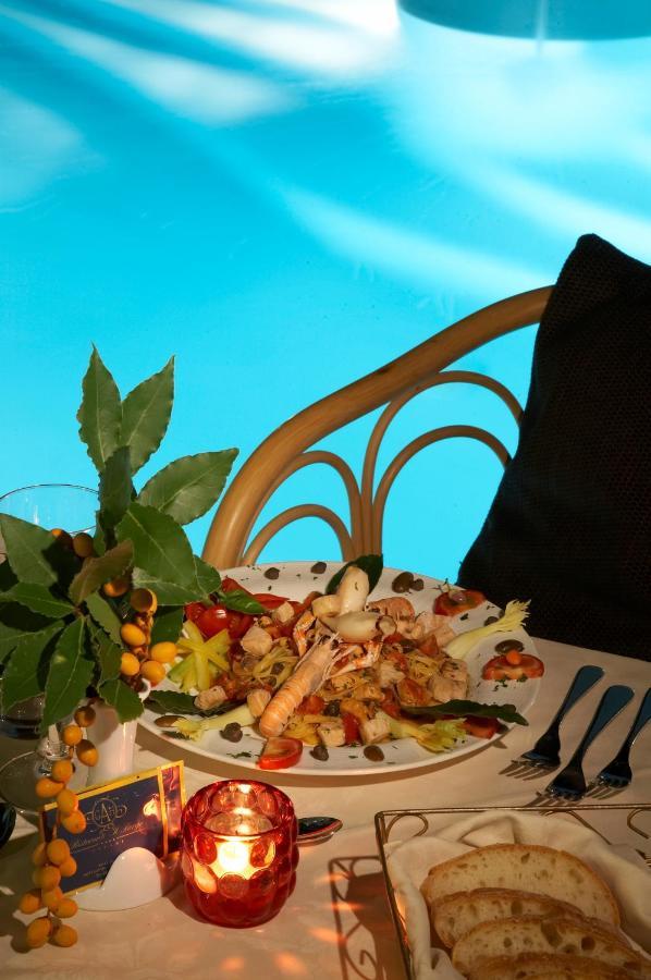 ליפארי Arciduca Grand Hotel מראה חיצוני תמונה