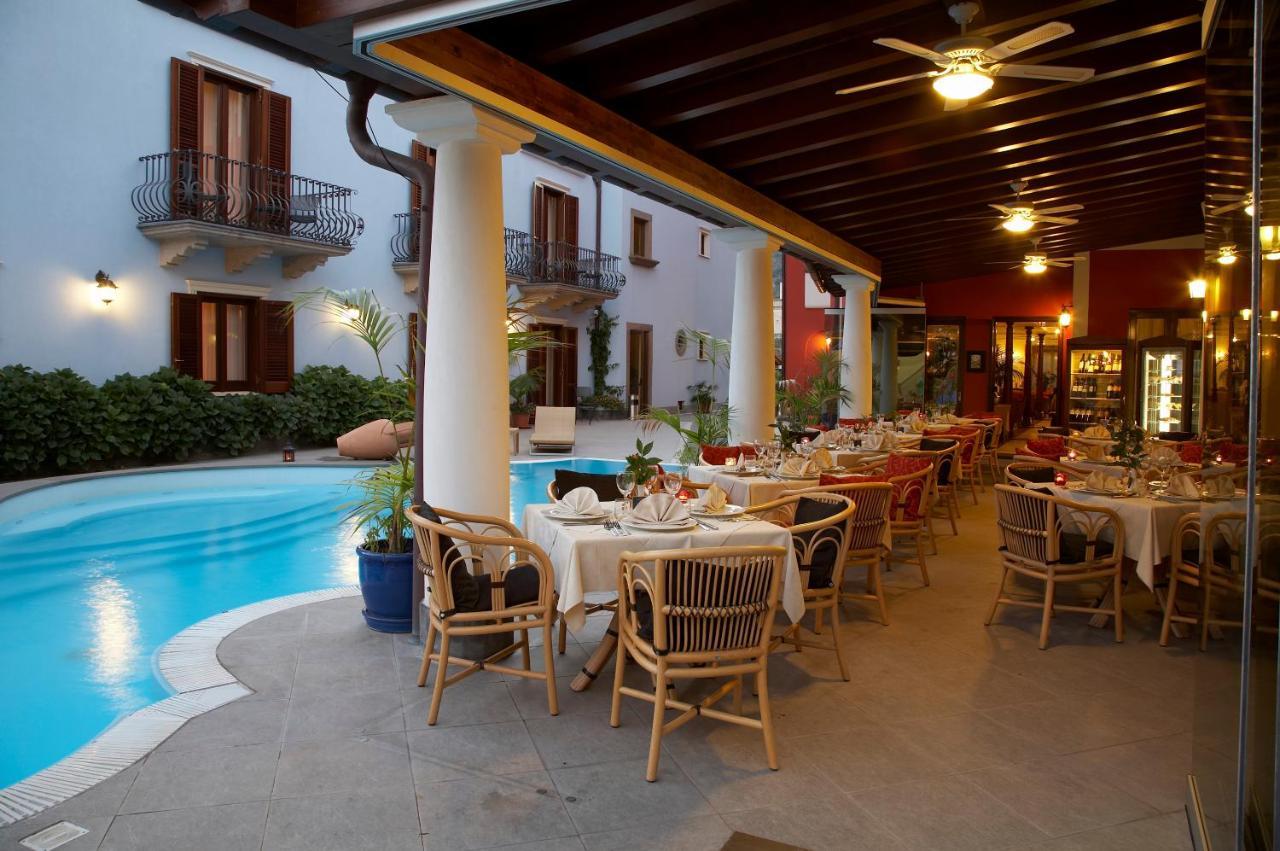 ליפארי Arciduca Grand Hotel מראה חיצוני תמונה