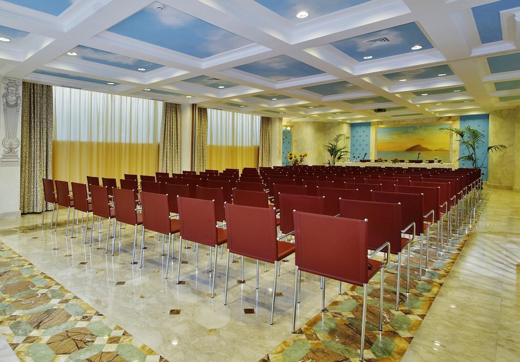 ליפארי Arciduca Grand Hotel מראה חיצוני תמונה